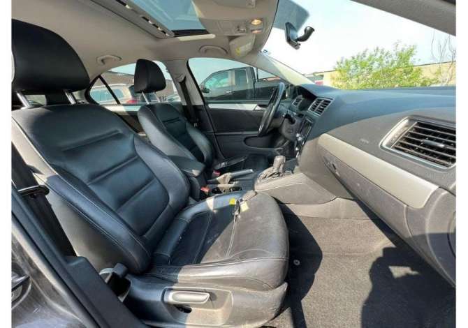 Makina me qera Volkswagen Jetta per 35 euro dita