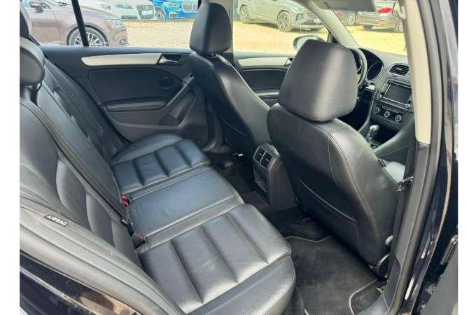 Volkswagen Golf 6 me qera  me 35 Euro dita