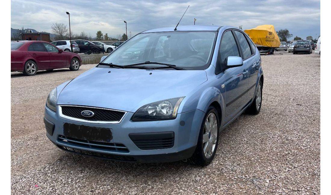 Makina me qera Ford duke filluar nga35 euro dita