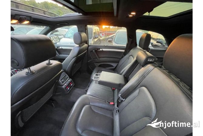 Makina me qera ne Rinas Tirane -Audi Q7 7 vende duke filluar nga  60 euro dita