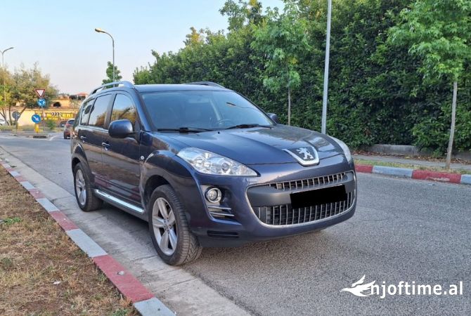 Noleggio Auto a Tirana - 33 Euro