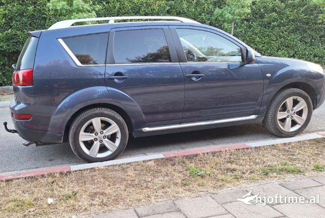 Noleggio Auto a Tirana - 33 Euro