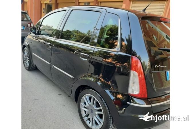 Noleggio Auto a Tirana - 27 Euro
