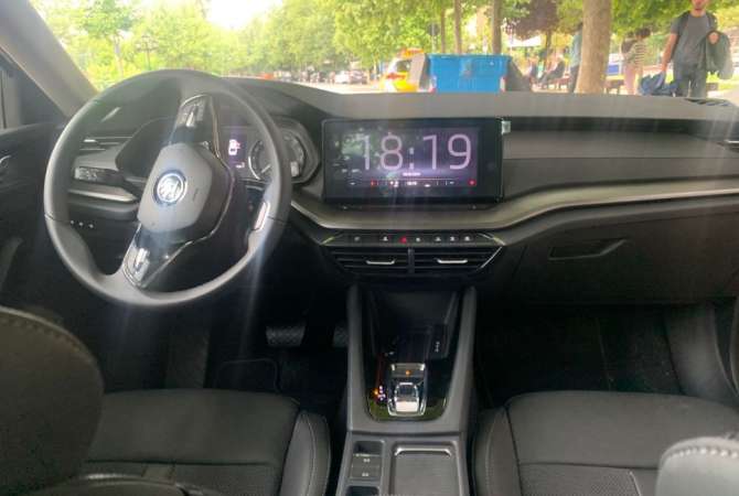 Makina me qera Skoda Octavia me cmim 60 euro dita