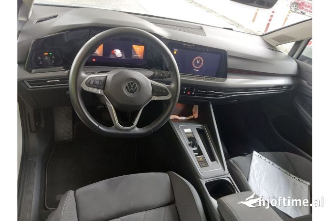 Makina me qera Golf 8 Hybrid, viti 2021 per vetem 60 euro dita 