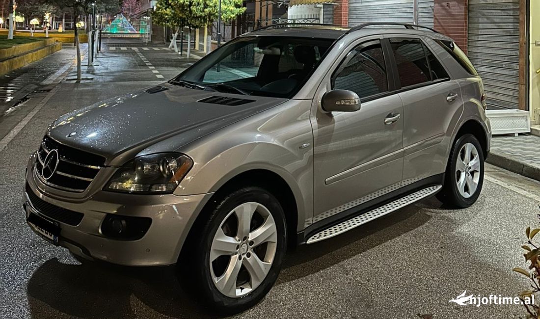 Makina me qera Mercedes Benz ML per vetem 55 euro dita