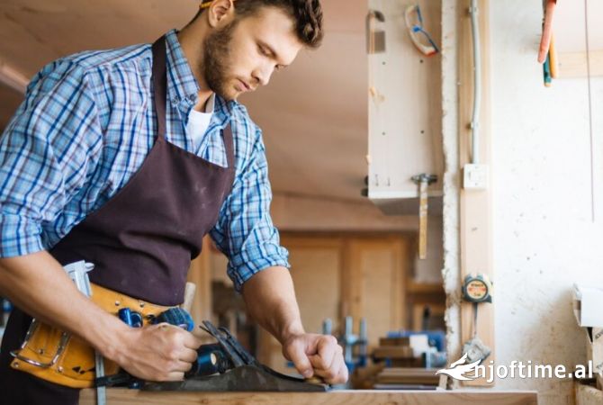 Njoftime Pune per Usta Marangoz ne Tirane