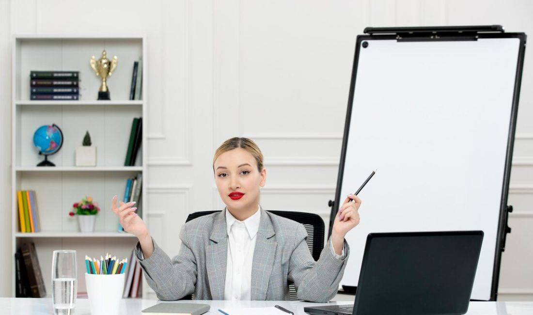 Njoftime Pune ne Tirane, Profesioni Ekonomiste , Me eksperience, Pagesa 400  Euro.