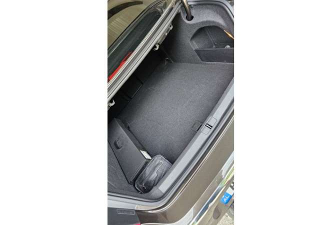 Auto in Vendita a Tirana, Volkswagen, 2013 Diesel,Kambio Automatik Pagamento 8,200  Euro.