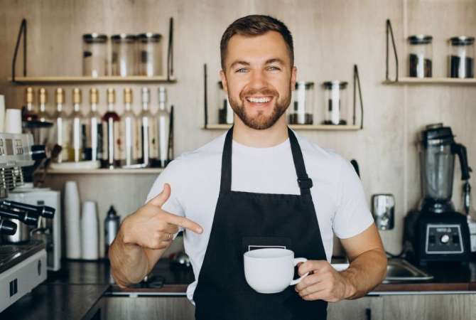 Njoftime Pune per Banakier/ e, Kamarier/e ne Tirane