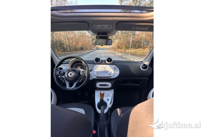 Makina me qera ne Tirane - 35 Euro