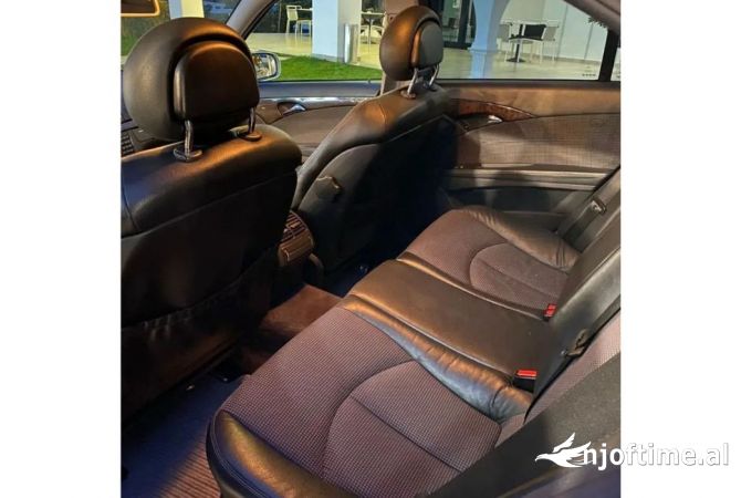 Oferte Makina me Qera Mercedes Benz EVO duke nisur nga 45 euro dita