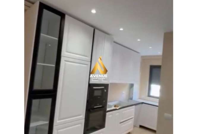 SHITET APARTAMENT 2+1+1 POST PARKIMI TEK RRUGA E DURRESIT, TIRANE   