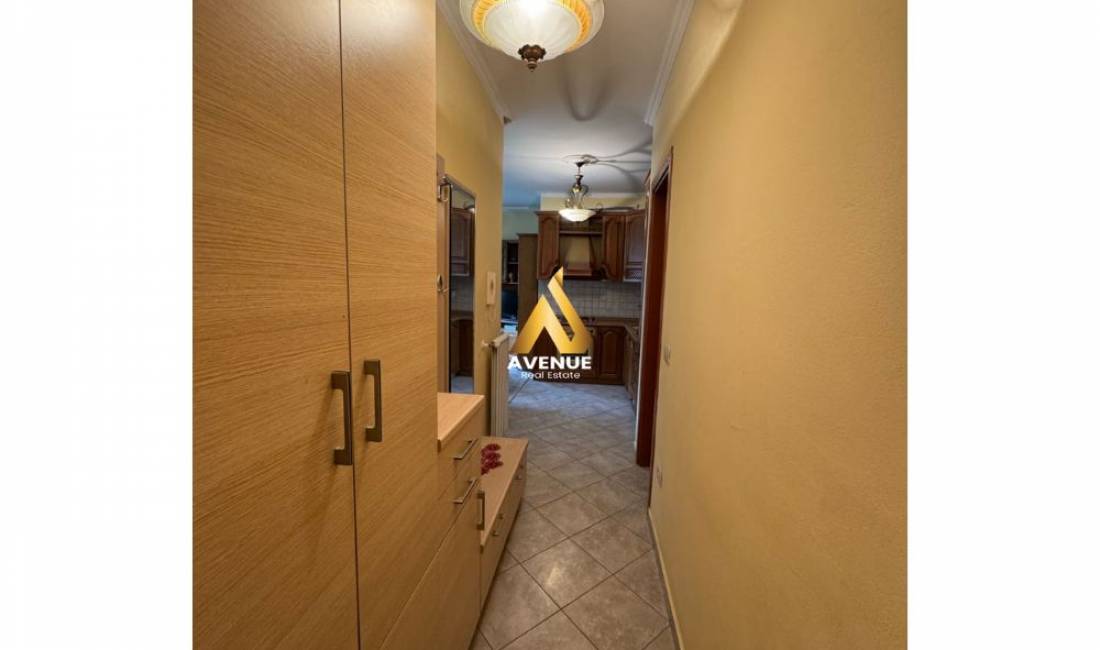 Shtepi me qera Apartament ne Tirane, 1+1, Mobilimi E mobiluar, Pagesa 1,000  Euro.