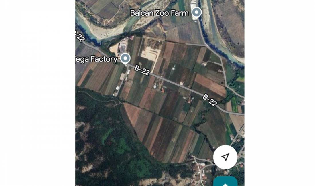 Shitet toke ne Damjan/Vaqarr