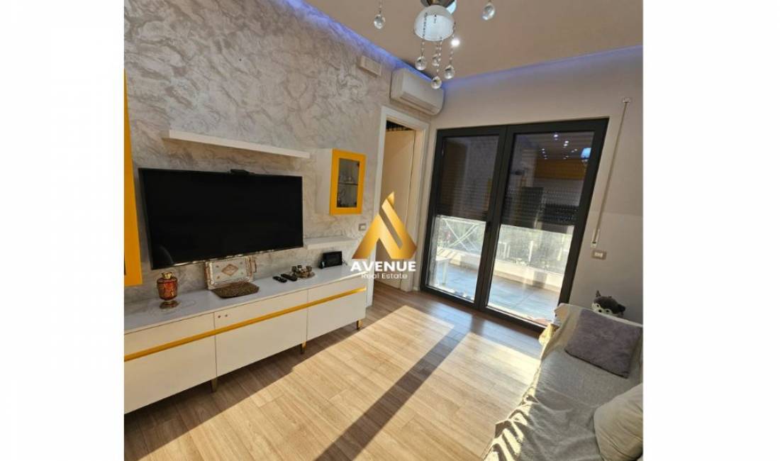 Shtepi me qera Apartament ne Tirane, 1+1, Mobilimi E mobiluar, Pagesa 800  Euro.