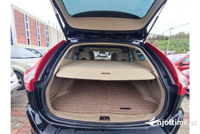 Makina me qera Volvo XC60 per vetem 50 euro dita 