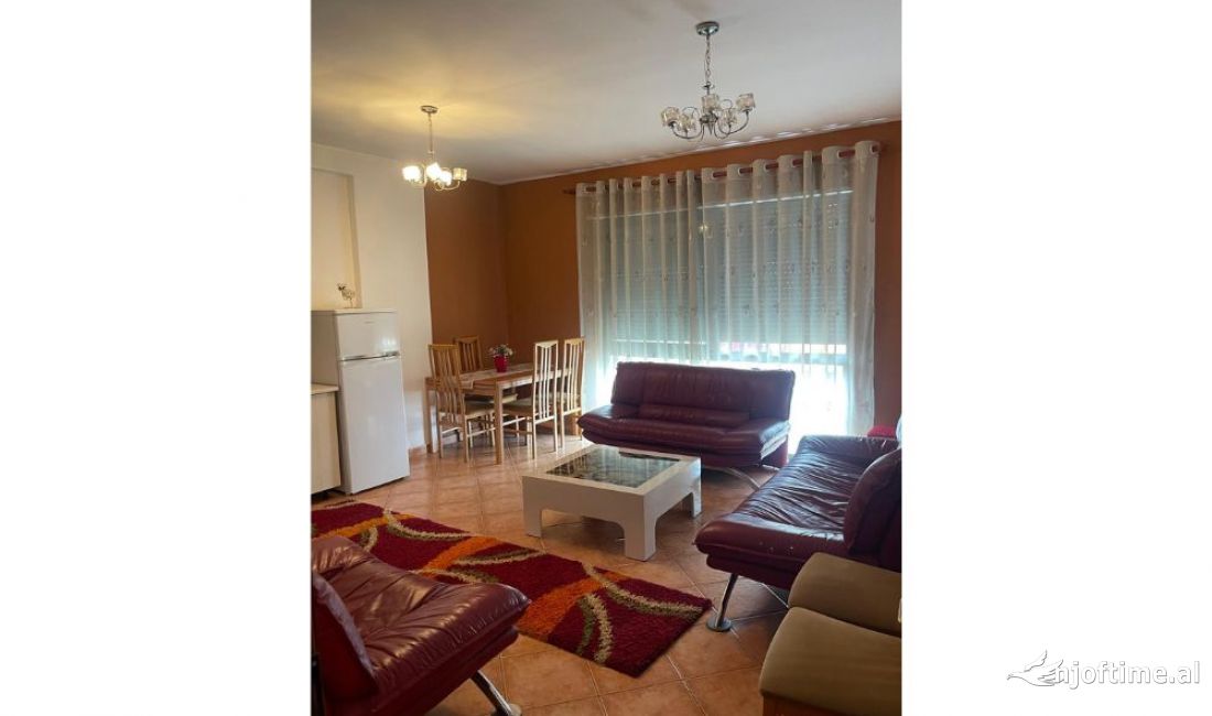 Shtepi me qera Apartament ne Tirane, 1+1, Mobilimi E mobiluar, Pagesa 40,000  Leke.
