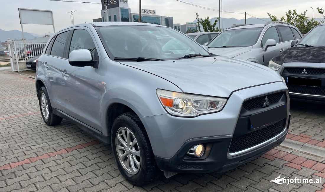 Makina me qera Mitsubishi ASX duke fillua nga 40 euro dita 