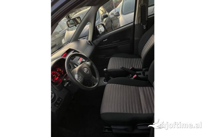 📢Oferte 🌟  Makina me qera Fiat Sedici duke filluar nga 30 euro dita 