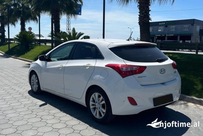 Noleggio Auto a Tirana - 50 Euro