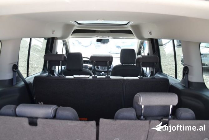 Makina me qera ne Tirane - 60 Euro