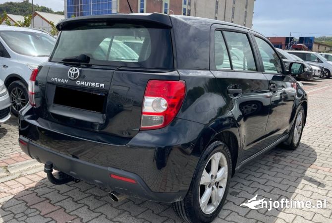 Makina me qera Toyota Urban Cruiser per vetem 30 euro dita 