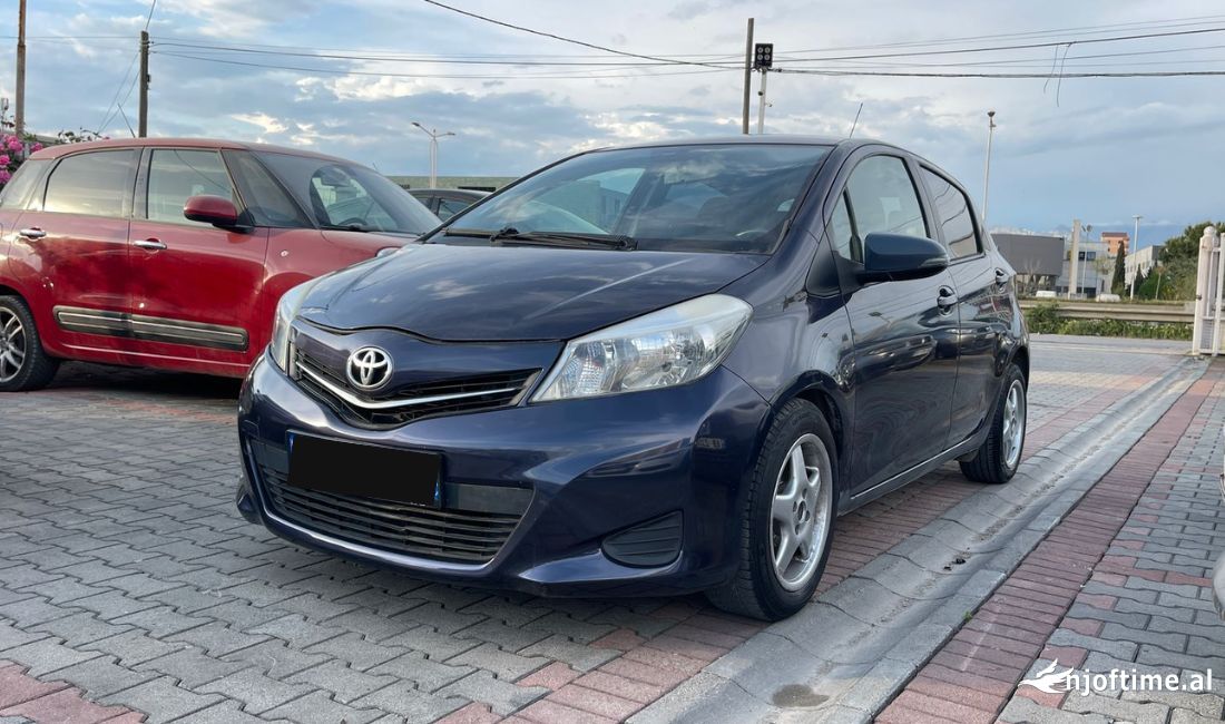 Makina me qera Toyota Yaris per vetem 30 euro dita 