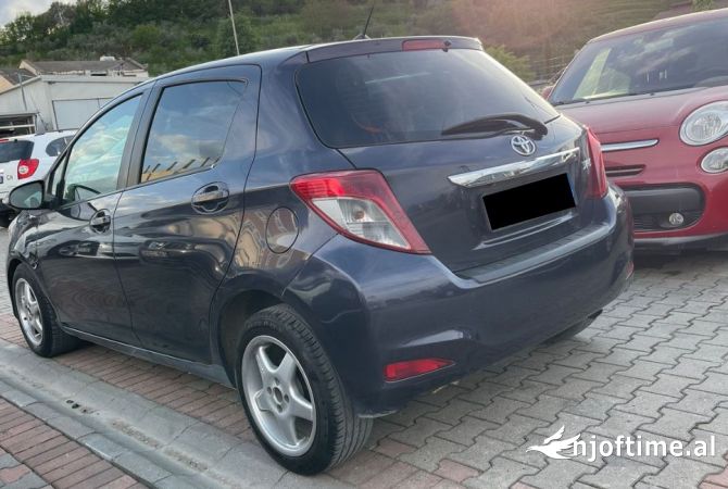 Makina me qera Toyota Yaris per vetem 30 euro dita 