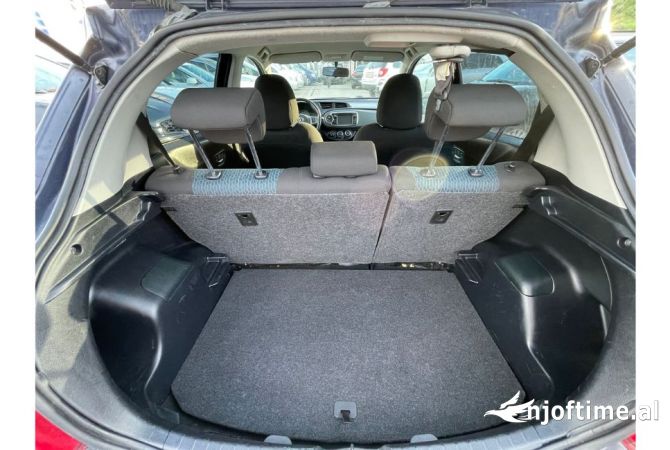 Makina me qera Toyota Yaris per vetem 30 euro dita 
