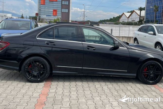 Makina me qera ne Tirane - 45 Euro