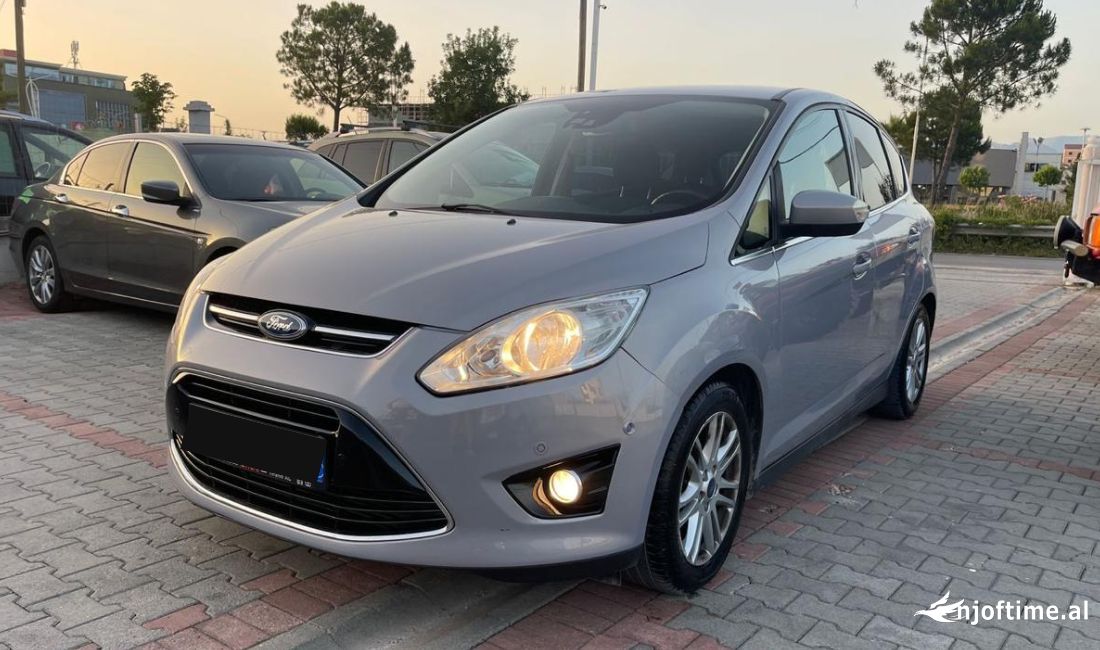Makina me qera Fors C-Max per vetem 30 euro dita 