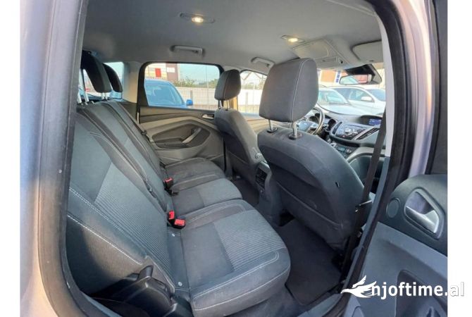 Makina me qera Fors C-Max per vetem 30 euro dita 