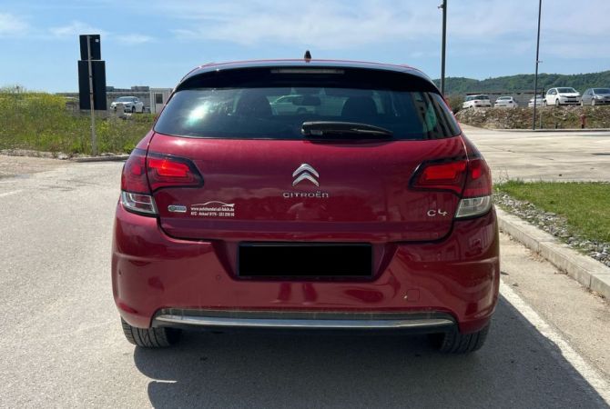 Noleggio Auto a Tirana - 35 Euro