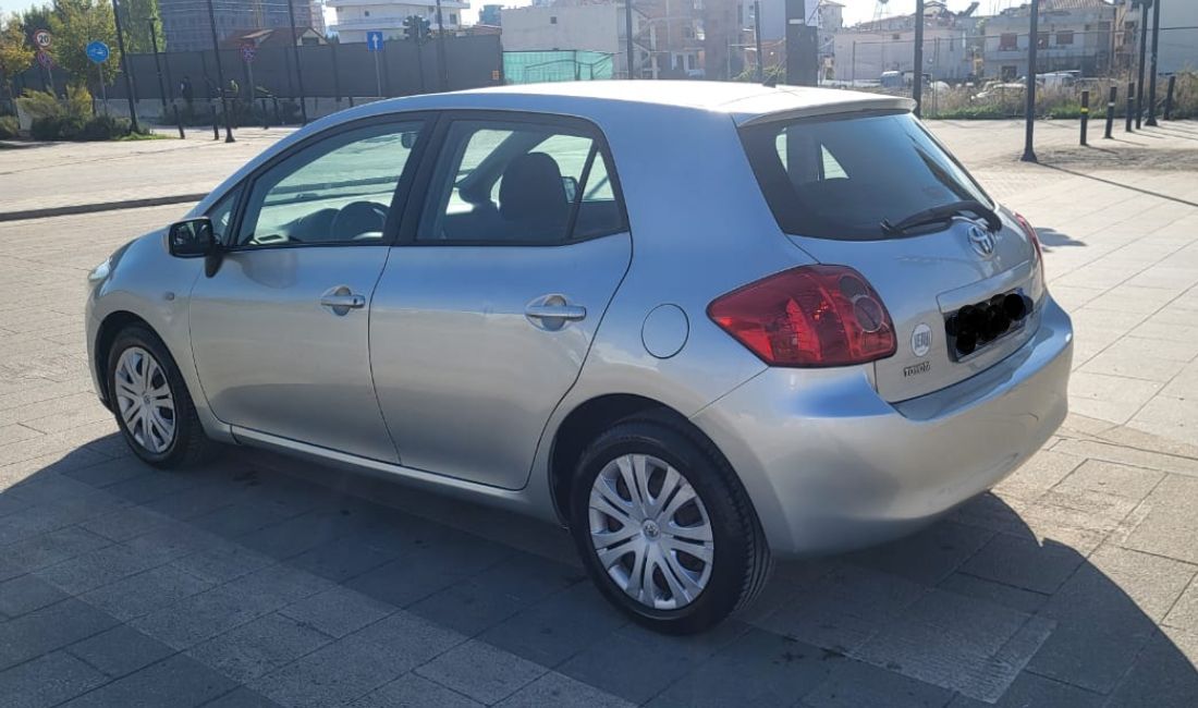 Makina me qera Toyota per vetem 30 euro dita 