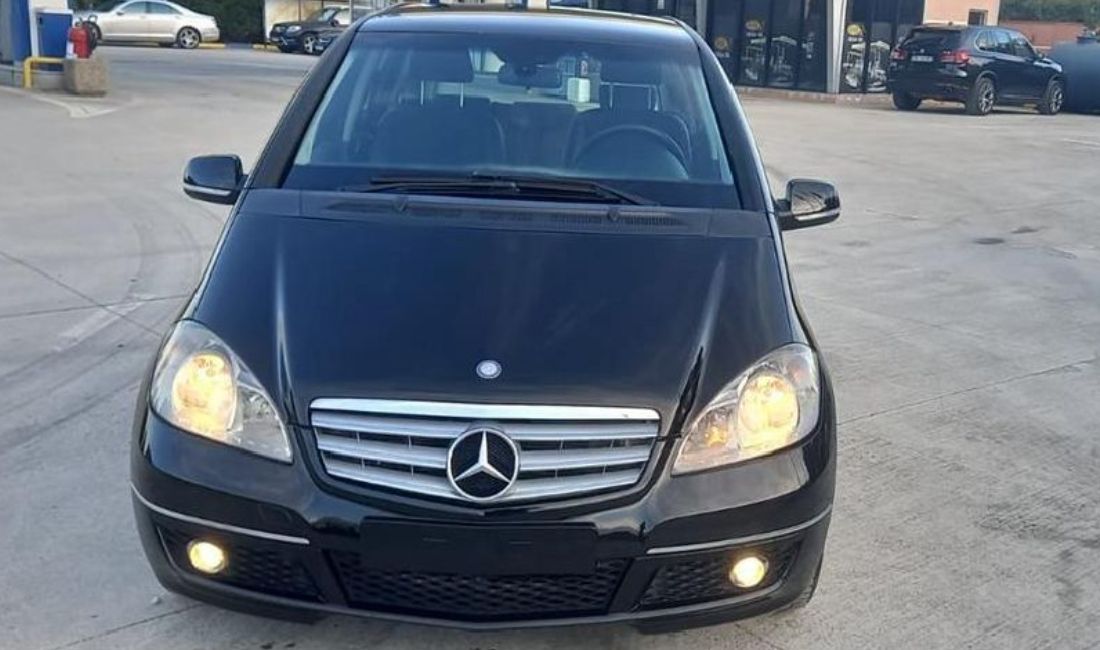 Makina me qera Mercedes Benz A Class per vetem 35 euro dita