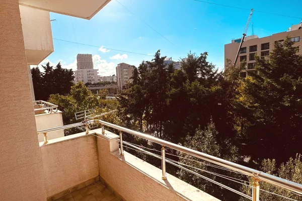 Shtepi ne shitje Apartament ne Durres, 1+1, Mobilimi Pjeserisht e mobiluar, Pagesa 66,000  Euro.