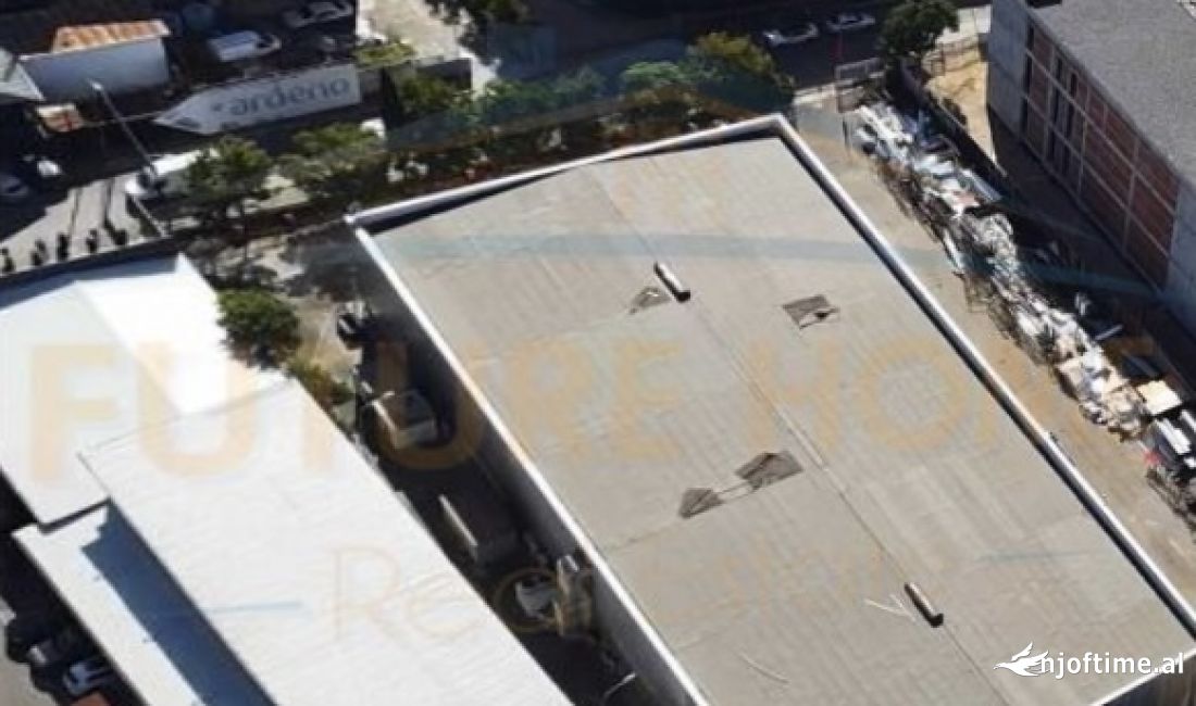 Kapanon per shitje ne autostraden Tirane-Durres 