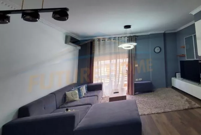 Disponoj me qera,apartament 2+1+2 ne zonen e Freskut 