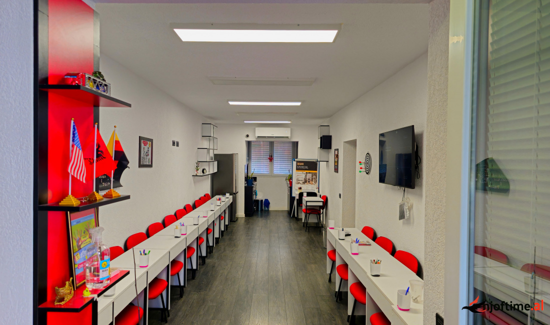 Ambjent zyrash per qira te 21 Dhjetori 