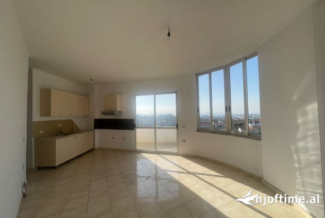 Okazion ne Fresk,shitet 1+1 70 000 €.