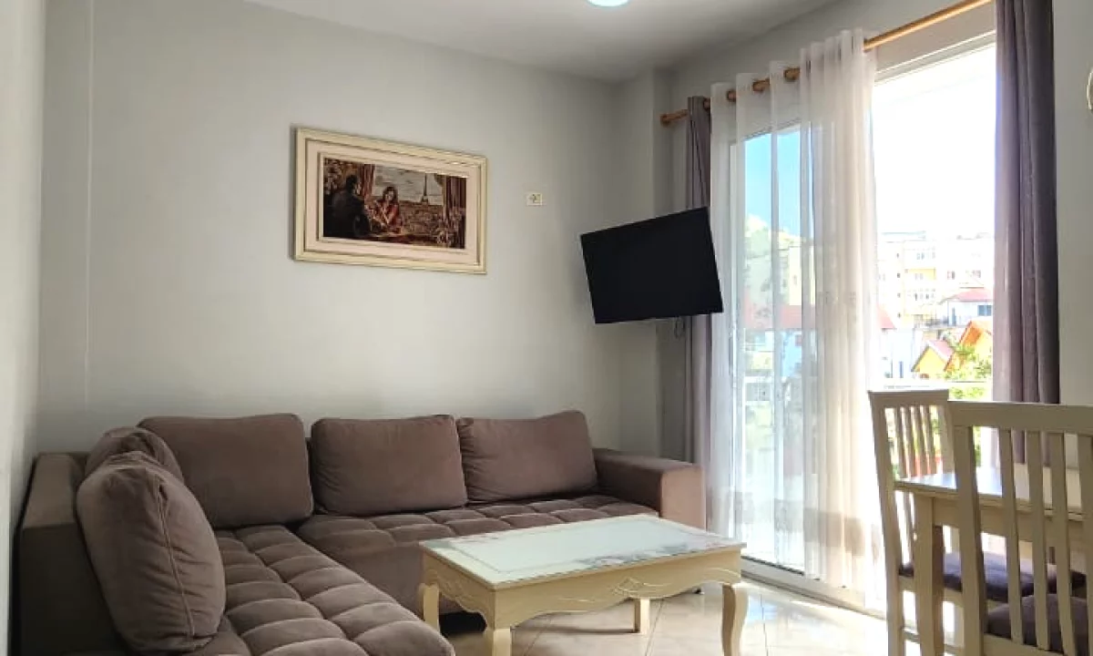 Shtepi ne shitje Apartament ne Tirane, 1+1, Mobilimi E mobiluar, Pagesa 8,990,000  Leke.