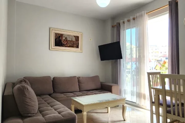 Apartament 1+1 per qira ne Fresk.