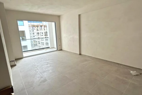 Shtepi ne shitje Apartament ne Durres, 2+1, Mobilimi Bosh, pa mobiluar, Pagesa 122,000  Euro.