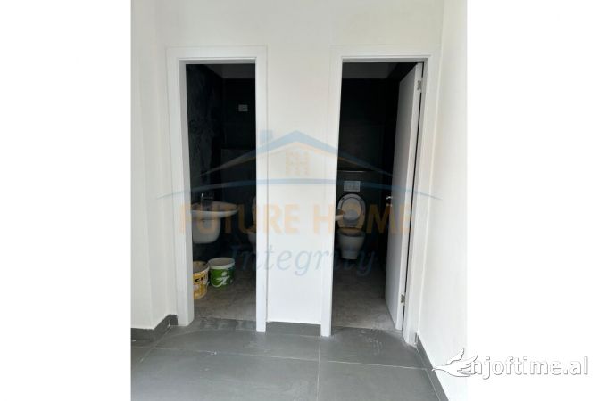 Ambiente Commerciale in Affitto 1+1 a Tirana - 1,200 Euro