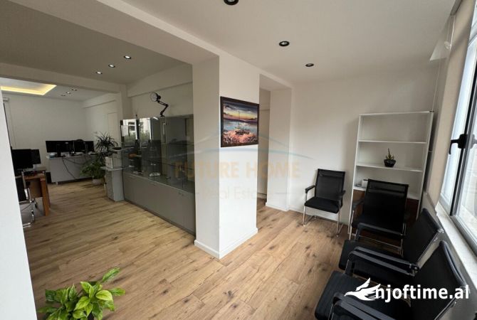 Qera Ambient Biznesi, Bulevardi Zogu 1, Tirane