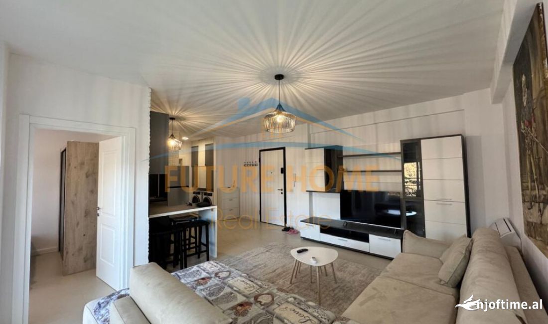 Shtepi ne shitje Apartament ne Tirane, 2+1, Mobilimi E mobiluar, Pagesa 237,000  Euro.