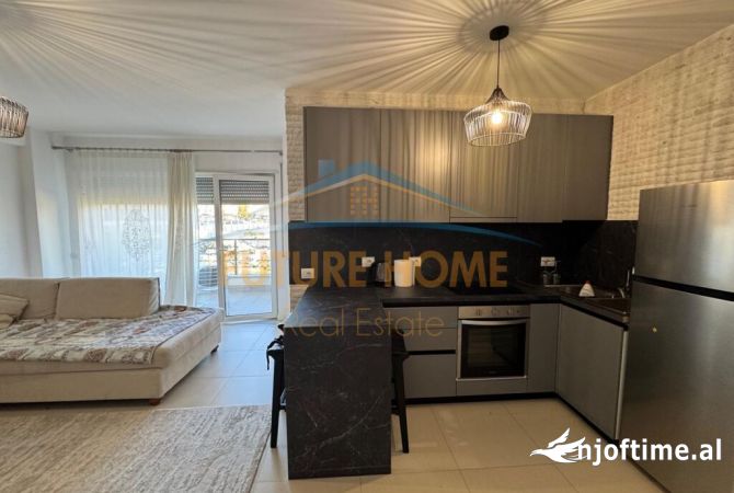 Shtepi ne shitje Apartament ne Tirane, 2+1, Mobilimi E mobiluar, Pagesa 237,000  Euro.