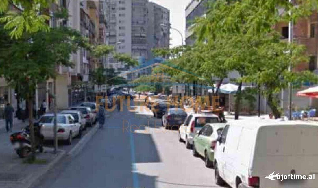 Shtepi ne shitje Apartament ne Tirane, 4+1, Mobilimi E mobiluar, Pagesa 220,000  Euro.