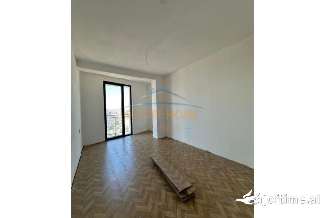 Shtepi ne shitje Apartament ne Tirane, 1+1, Mobilimi Bosh, pa mobiluar, Pagesa 165,000  Euro.